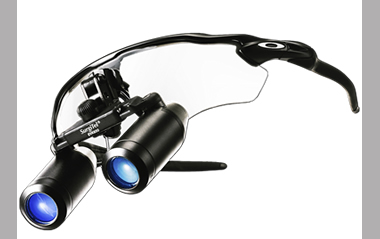 歯科用ルーペ（双眼ルーペ）